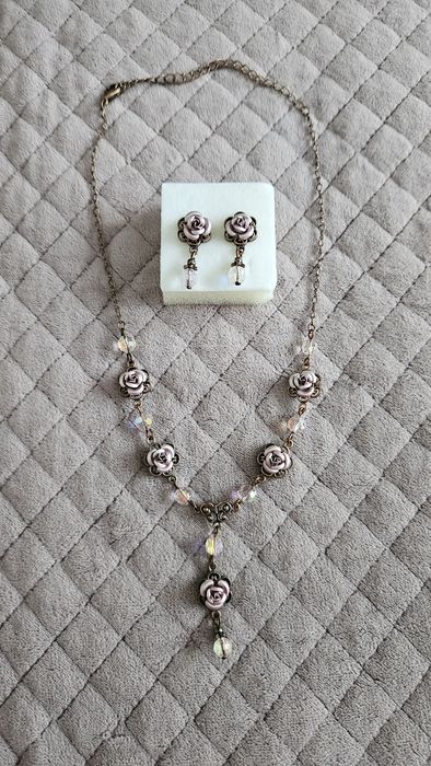 Komplet róże naszyjnik i kolczyki