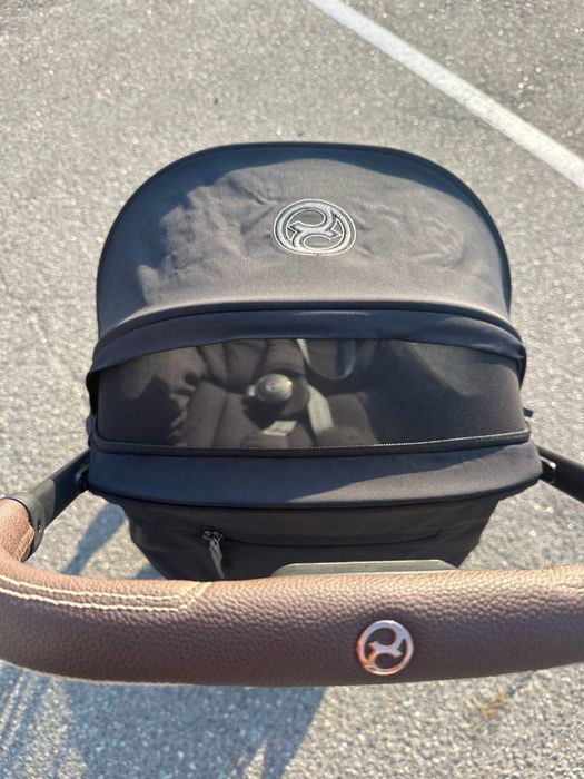 Прогулянкова коляска Cybex Coya