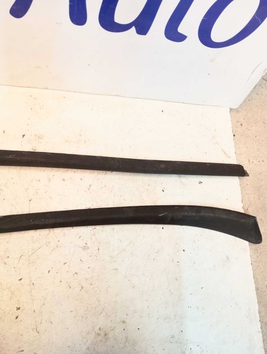 Frisos dos Vidros das Portas da Frente Peugeot 308