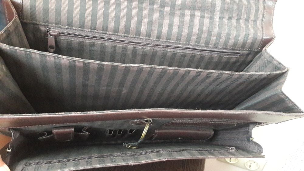 Портфель кожаный GARDINI