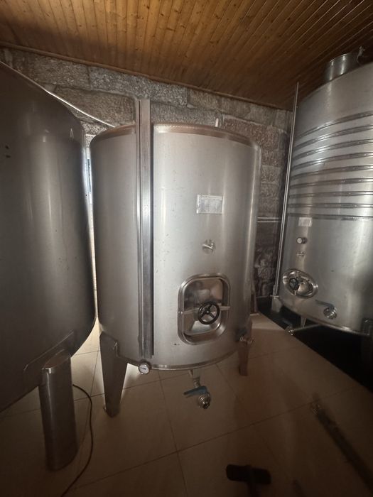 Cubas/Depósitos vinho inox 316 + sistema de frio