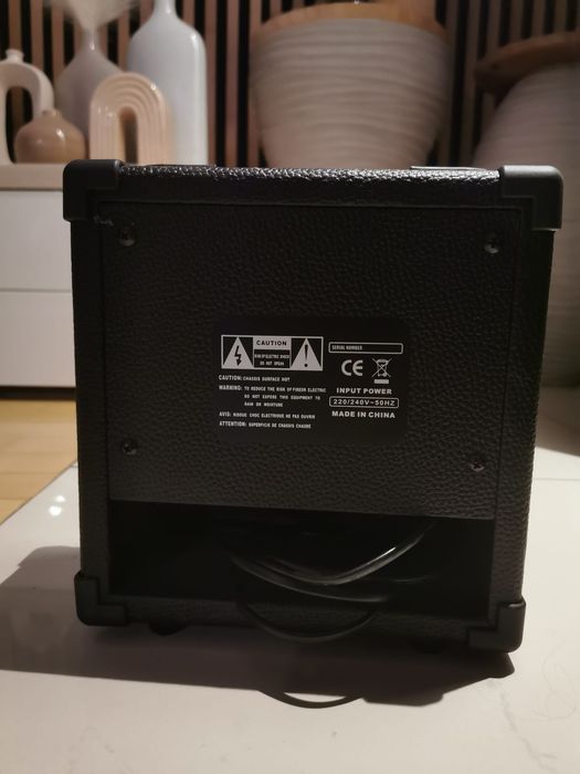 Wzmacniacz gitarowy DG Electronics GL-10