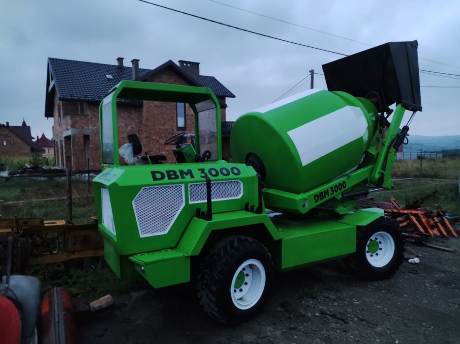 Самохідний бетонозмішувач MERLO DBM 3000