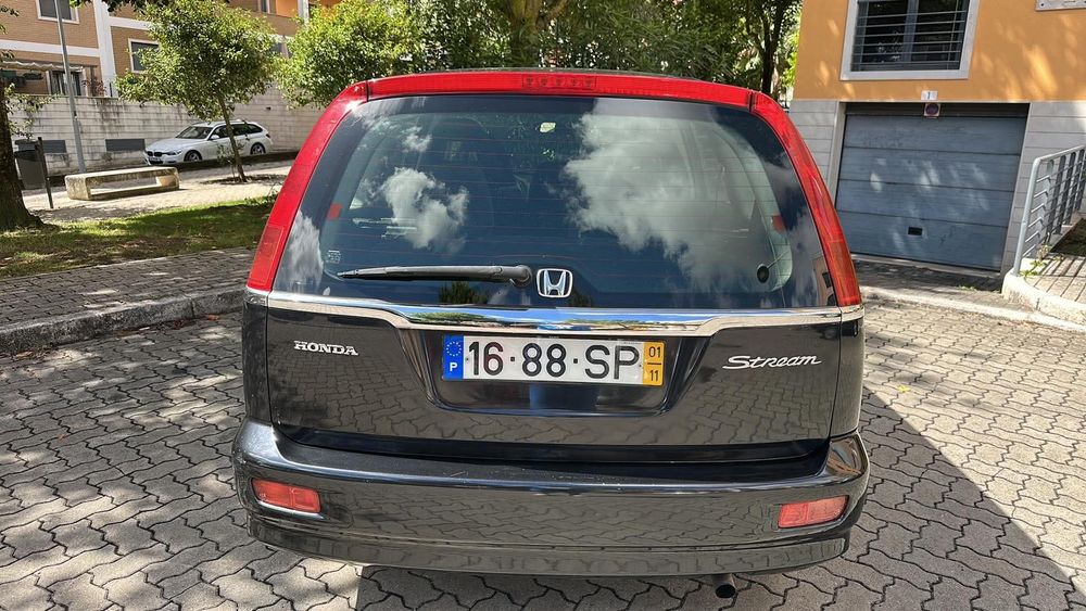 Honda Stream 1.7 ES