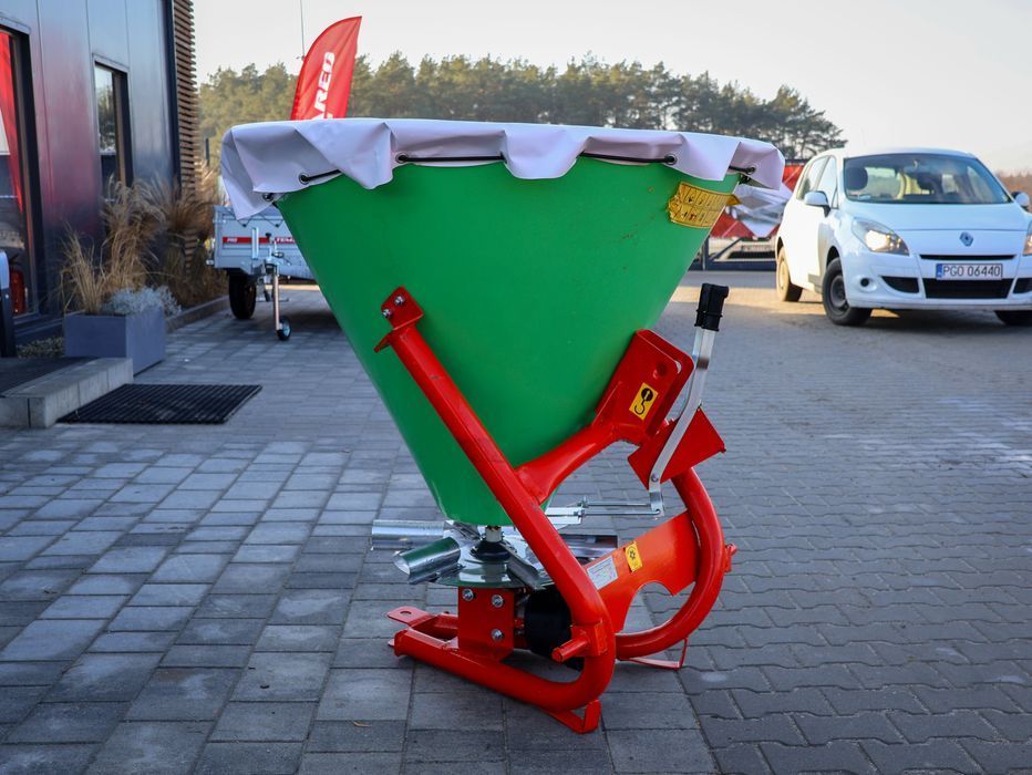 Rozsiewacz nawozów Lejek plastik ocynk 500L