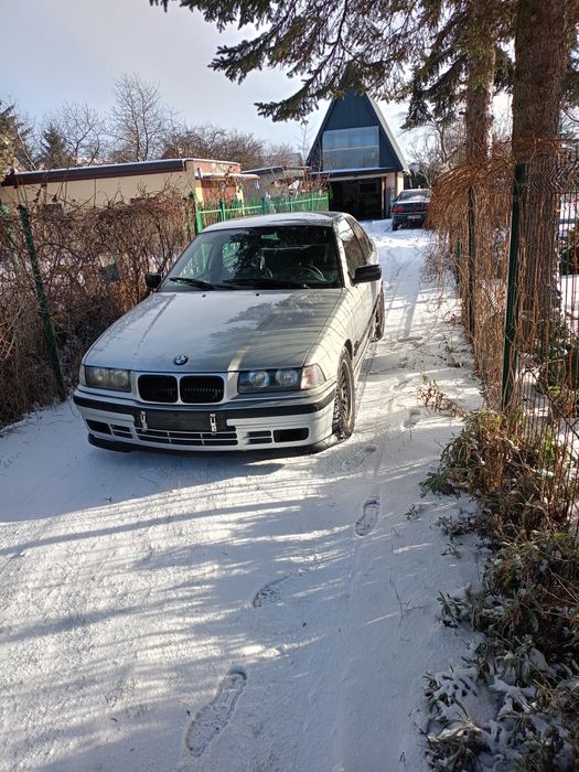 BMW E36 compact 2.8 + gaz