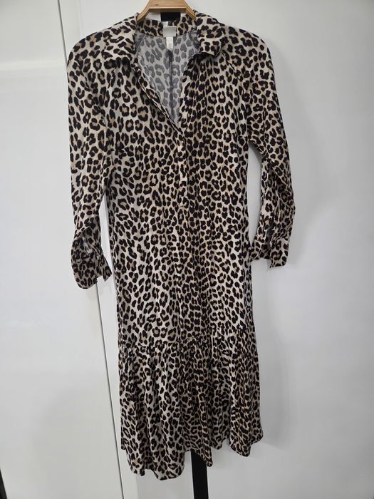 Sukienka w panterkę