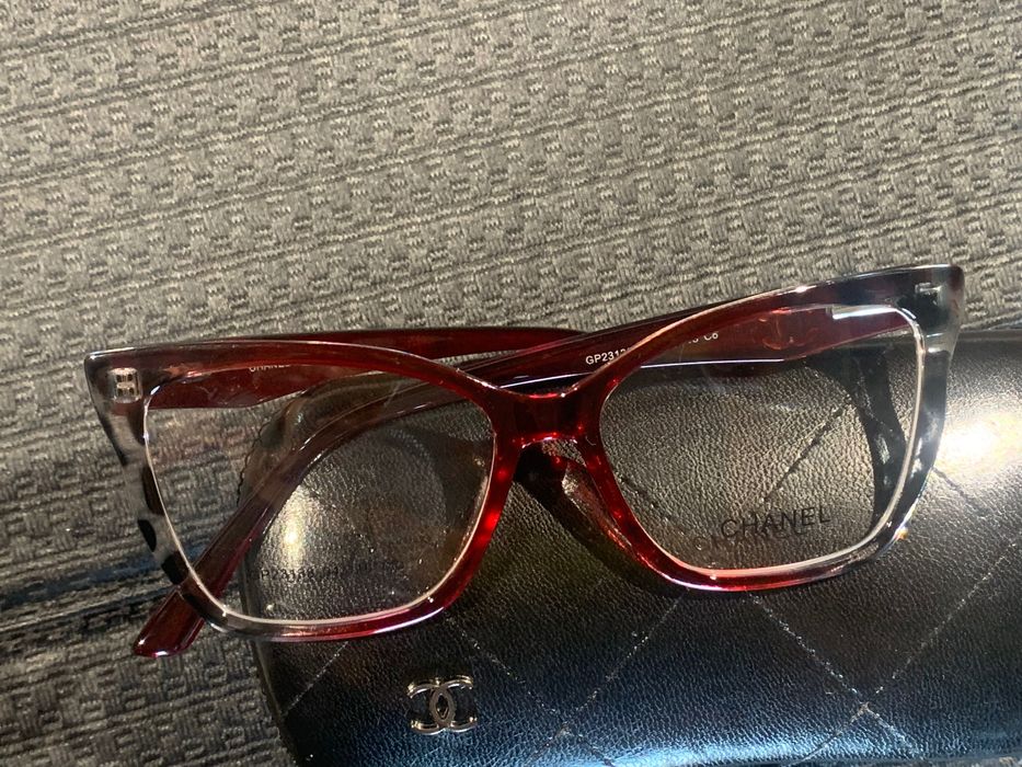 Okulary zerówki, oprawki Chanel pilnie!