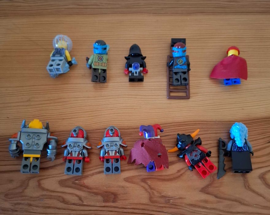 Lego - Bonecos / Figuras Nexo Knights e Ninjago ( Antigos )