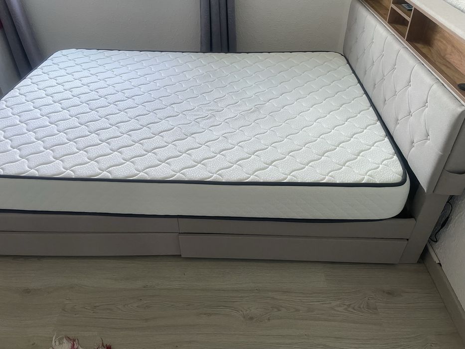 Cama com colchão