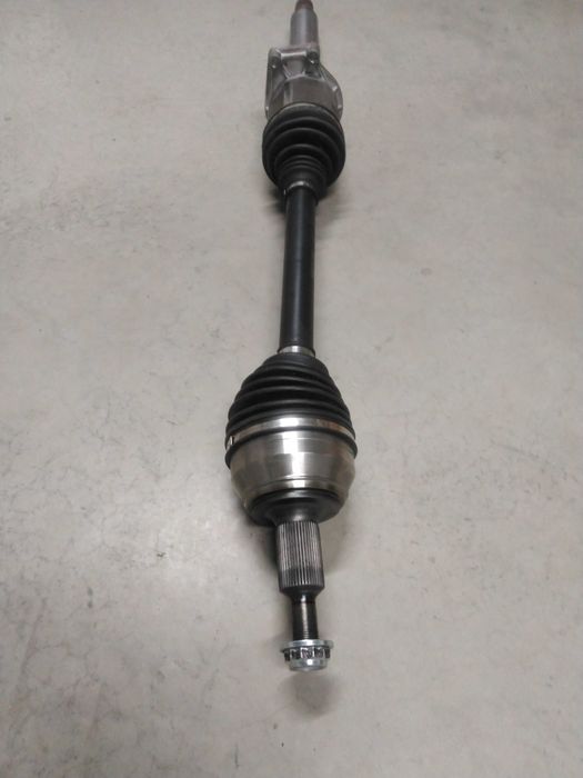 Полуось правая в сборе VW Crafter II 2.0 TDI 17-, 2N0407272R Б/У