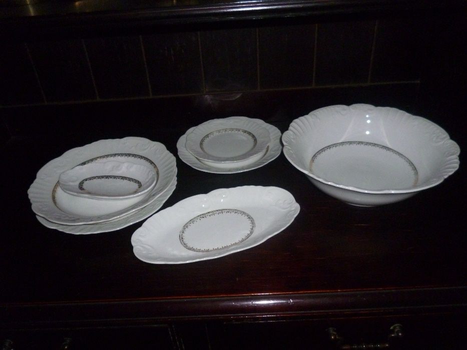 Serviço ou conjunto de loiça porcelana Vista Alegre anos 60