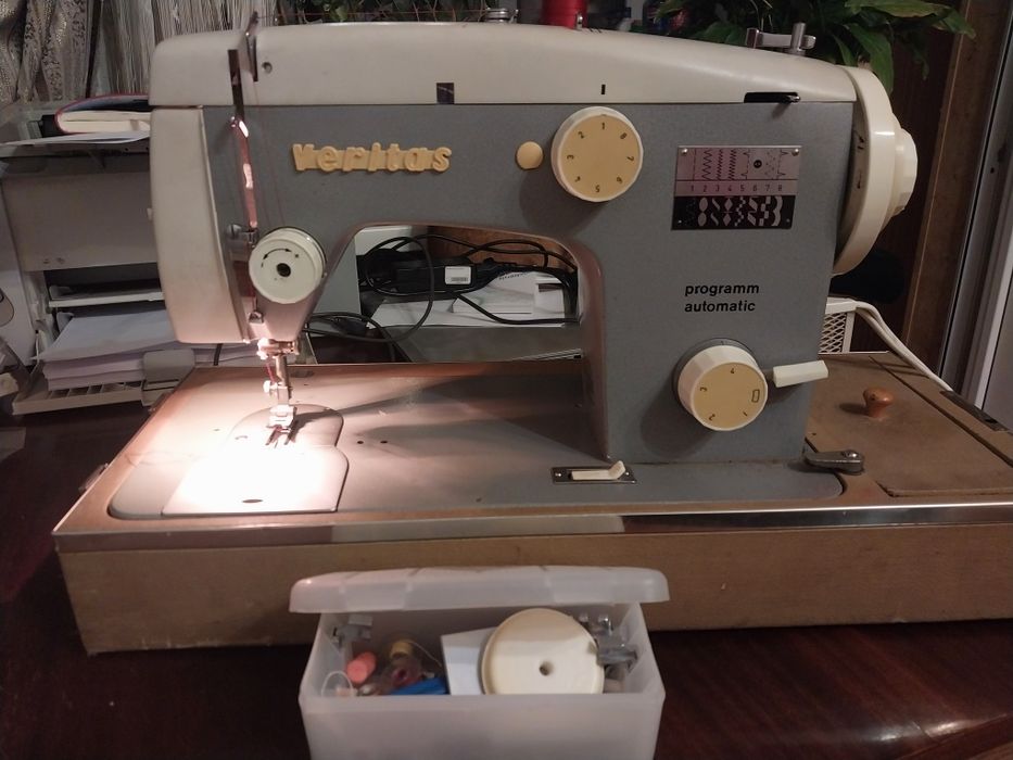 Швейна машина veritas