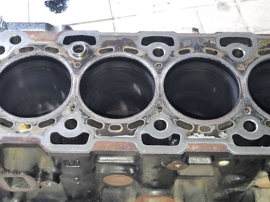 Блок циліндрів на Chevrolet Captiva 2.2D (z22d1)