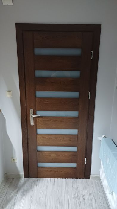 Drzwi wewnętrzne drewniane