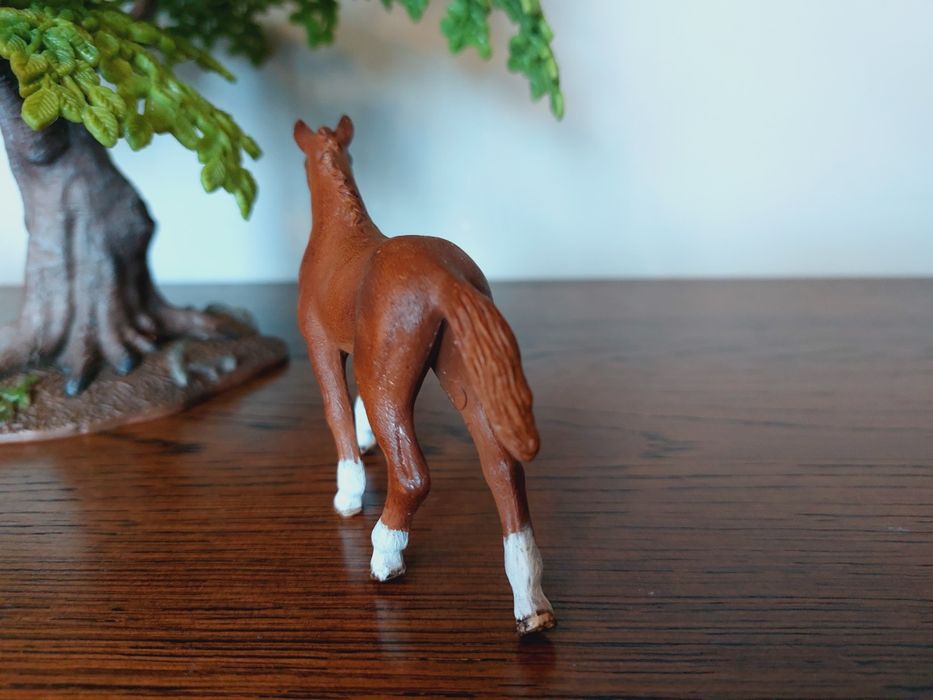 Źrebak rasy Hanower schleich