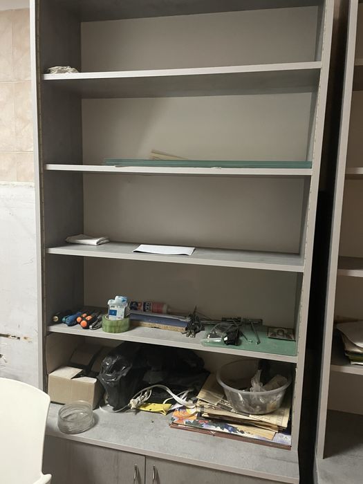 Шкафи для продажу або офісу