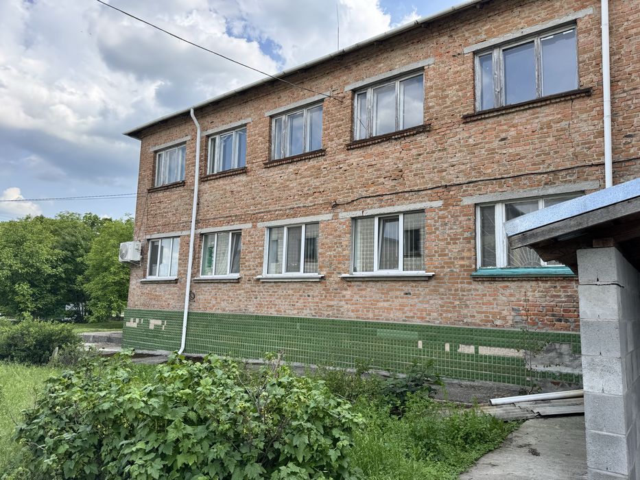 Продаж автопарку з виробничо-офісним комплексом  4,39 га