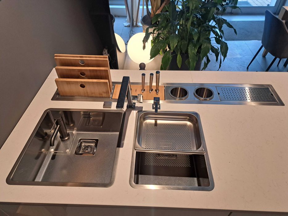 Meble kuchenne zabudowa+wyspa