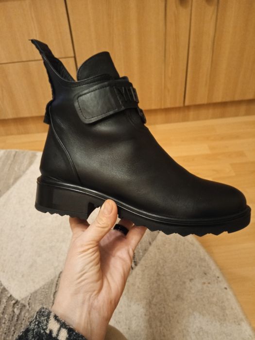 Продам в идеале 25см.