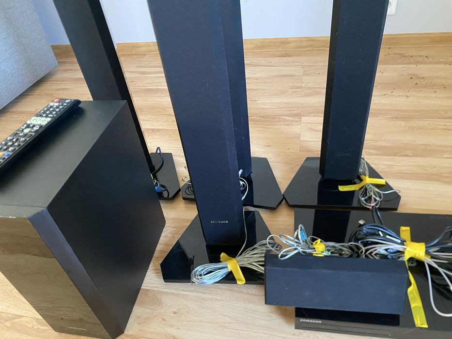 Sprzedam kompletny zesatw kina domowego samsung HT F-5550 blu ray