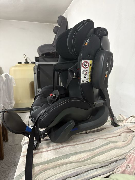 Cadeira se cintos para carro Bebe Safe