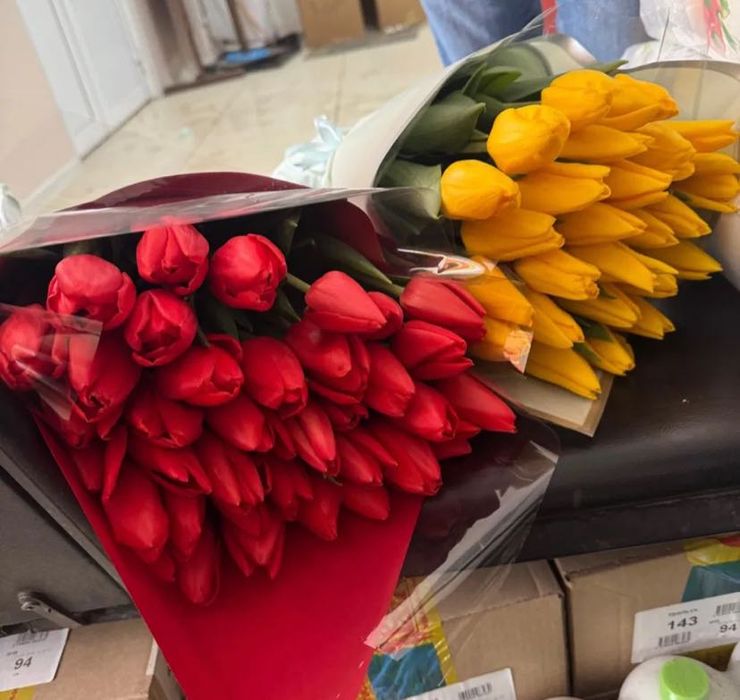 Тюльпани к 8 березня оптом і в роздріб від виробника з доставкою