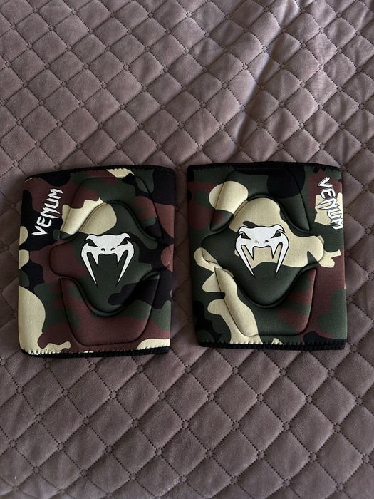 Наколінники  VENUM