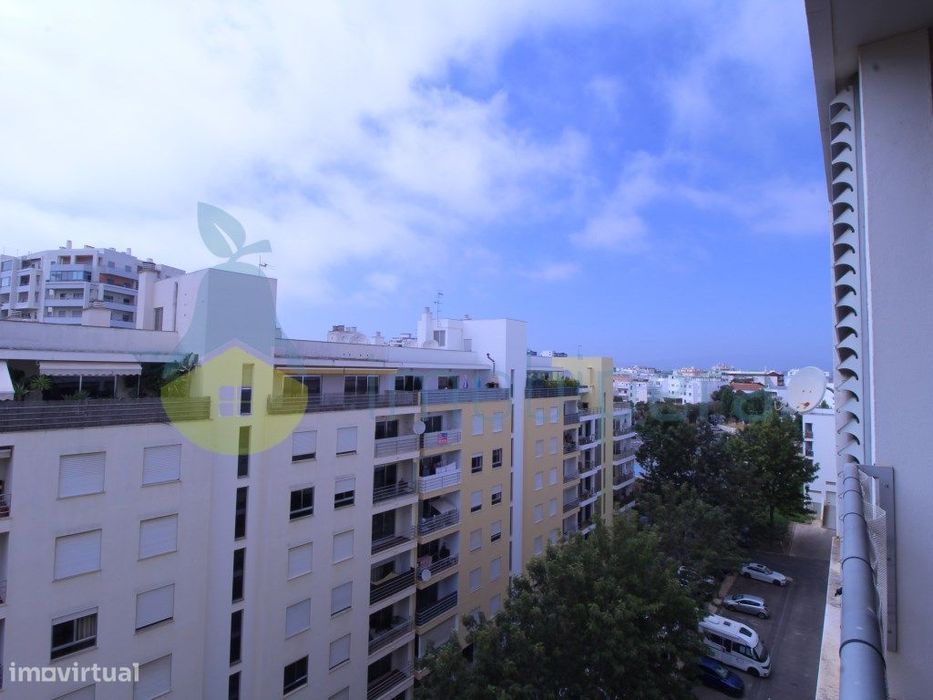 Excelente apartamento T3 na Encosta da Marina perto da Praia da Roc...