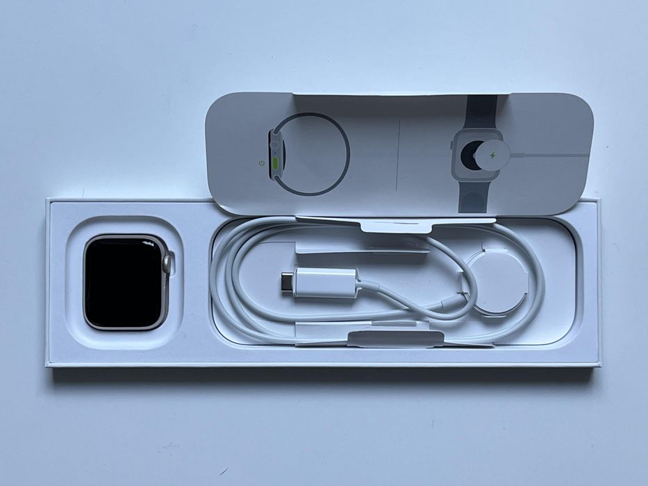 OUTLET Apple Watch SE 2gen Księżycowa S/M FV23 Bat 100%