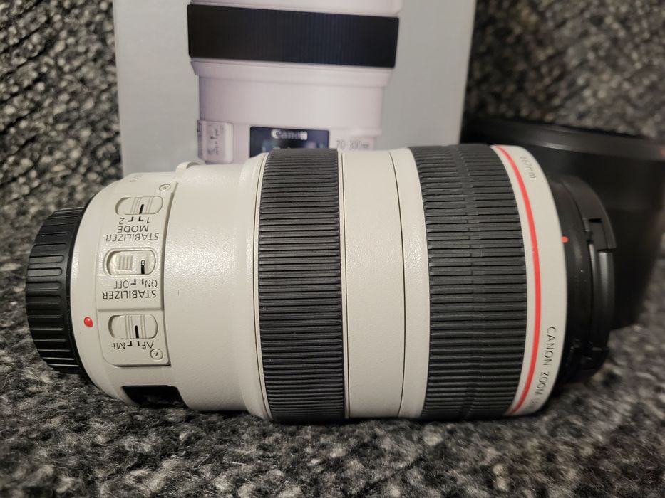 Canon 70-300  F4/5,6L IS usm (Nova)