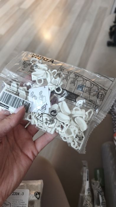 Trzy karnisze Ikea 140cm cena za całość