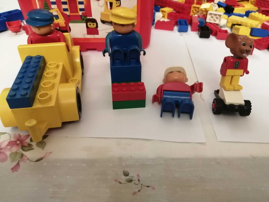 Caixa de peças Lego System