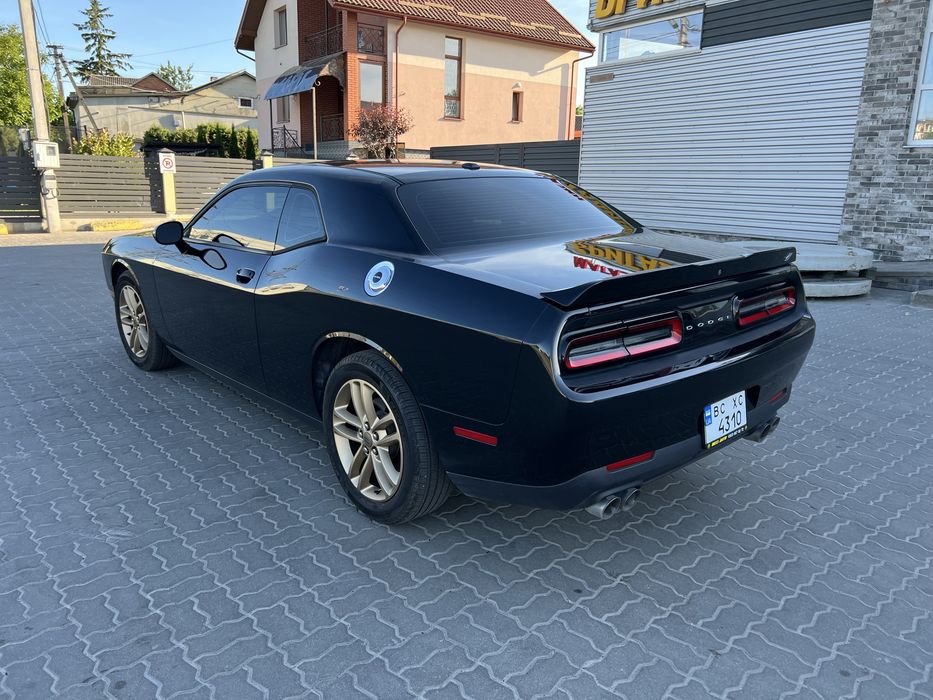 Dodge Challenger