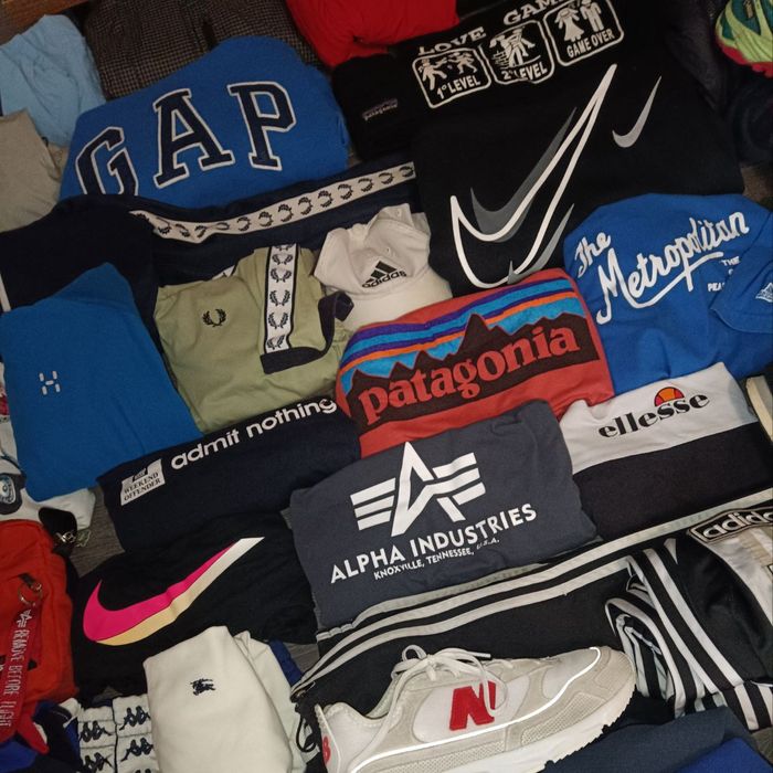 До вашої уваги секретні бокси з брендовим одягом та взуттям.