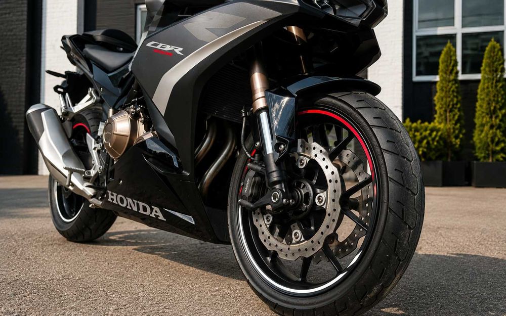 Honda CBR400R, 2022 рік, ABS