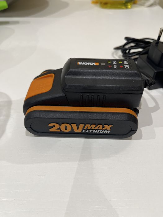 2x akumulator Worx 20V 2.0Ah + ładowarka