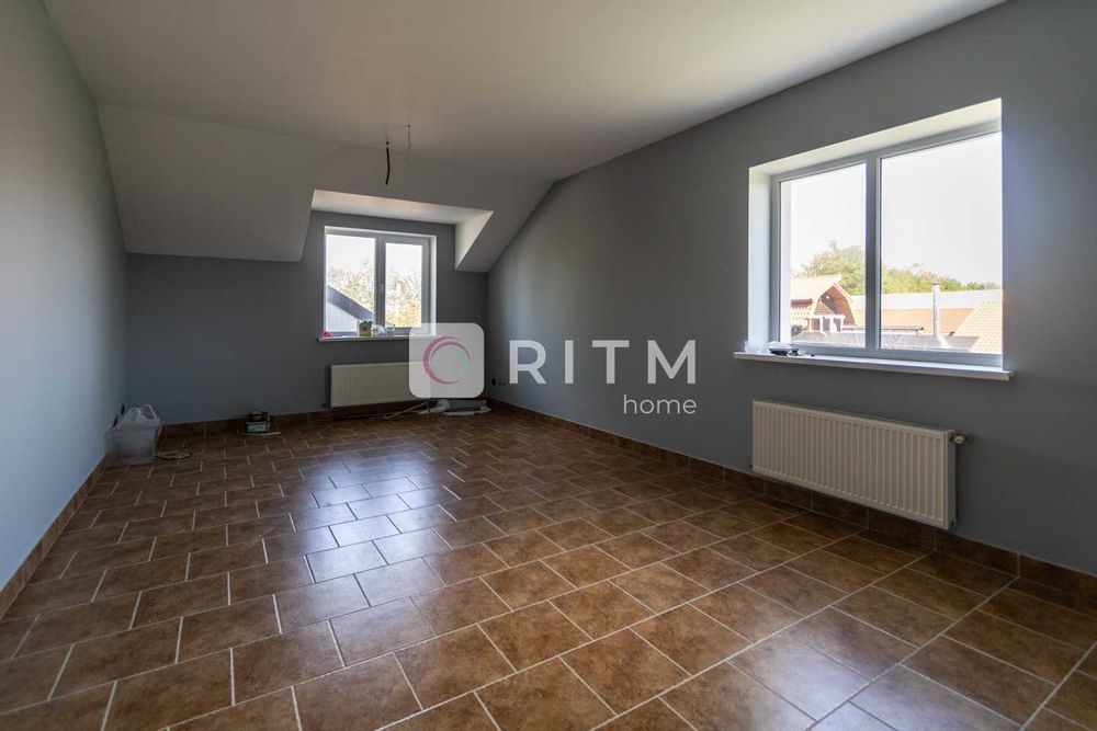 Оренда просторого будинку 388 м² для бізнесу або великої родини