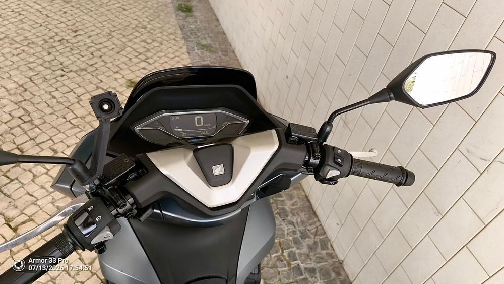 Moto Honda PCX 2025