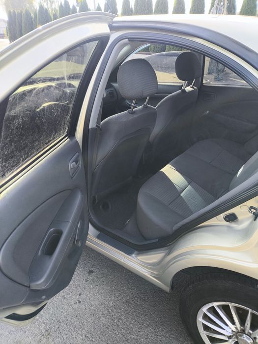 Nissan almera 1.6 бензин 2007 рік