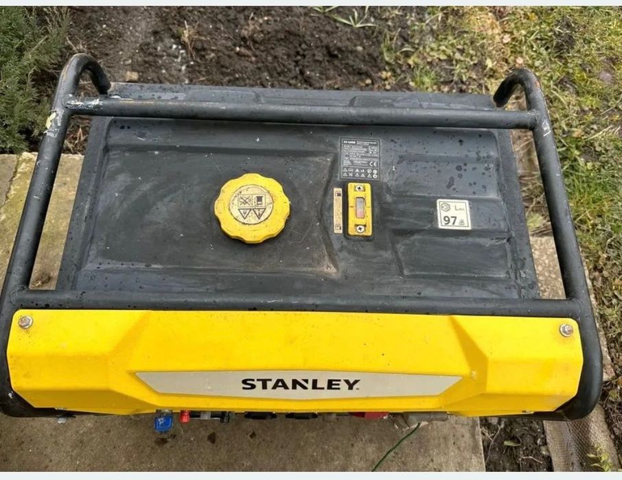 Продам генератор Stanley SG4200B