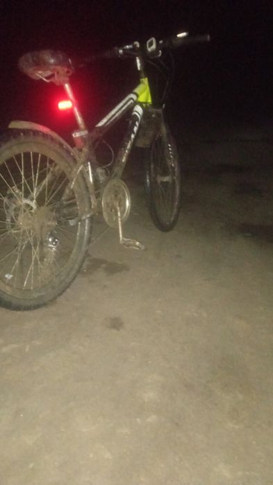 Велосипед повністю всьо працює