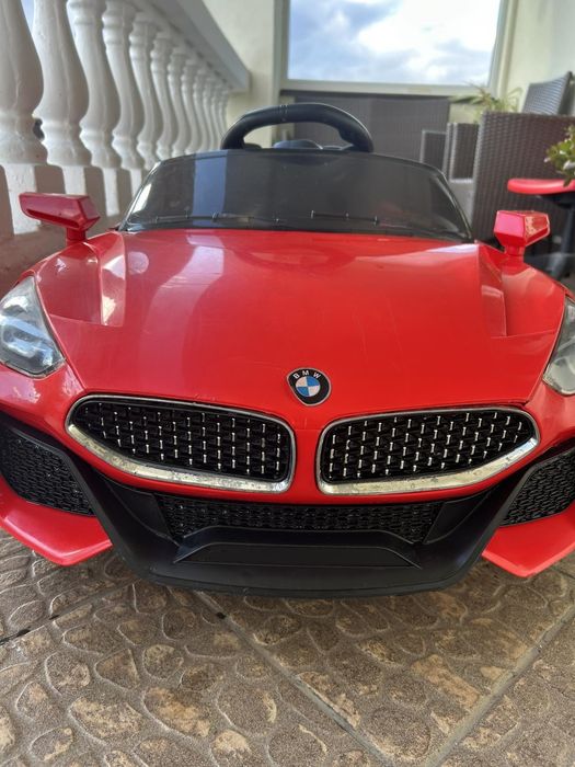 Дитячий електромобіль BMW