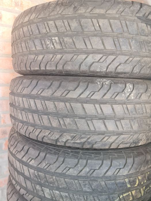 215/65R16C Continental