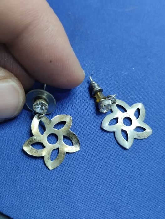 Stare kolczyki kwiaty