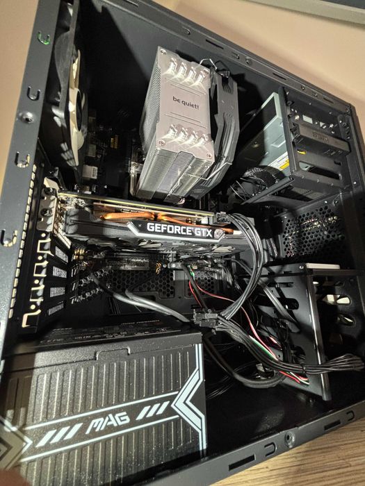 Komputer gamingowy GTX 1660 SUPER / RYZEN 5 / 16GB / M2 / CD-ROM