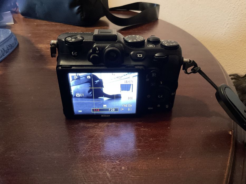 Nikon Coolpix P7100 | Excelente Estado | Compacta Profissional