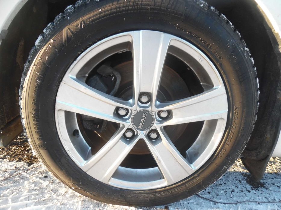 Toyota Auris / 1.8 Hybryd / 2013r na części