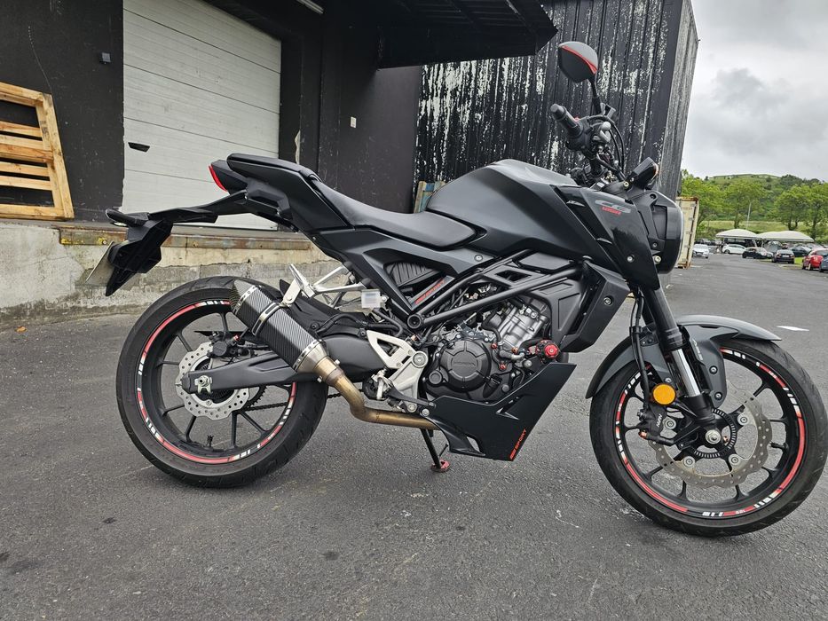 Honda CB125R C/extras