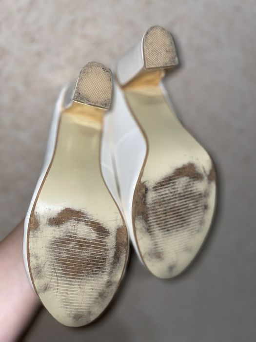 Весільні туфлі